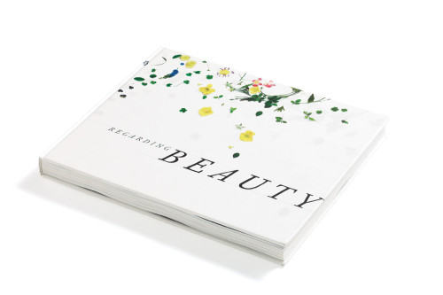 Regarding Beauty: A View of the Late Twentieth Century '''